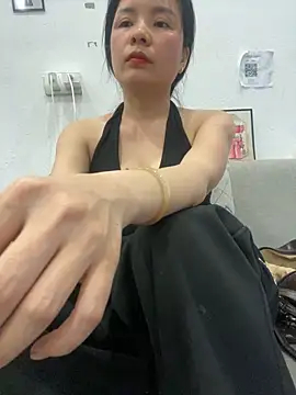 Ivy Trix2 online show from March 25, 10:51 am