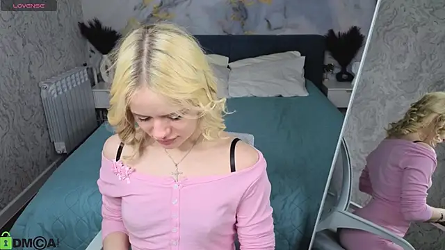 Tessa Ashe online show from April 12, 9:12 am