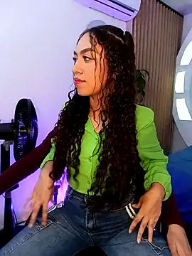 ritzabeth daniel online show from March 31, 2:55 am