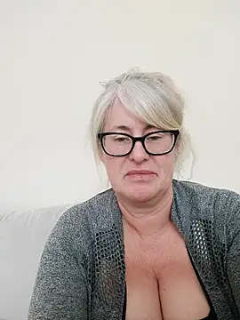 FlirtyFleur-x online show from April 5, 2:49 pm