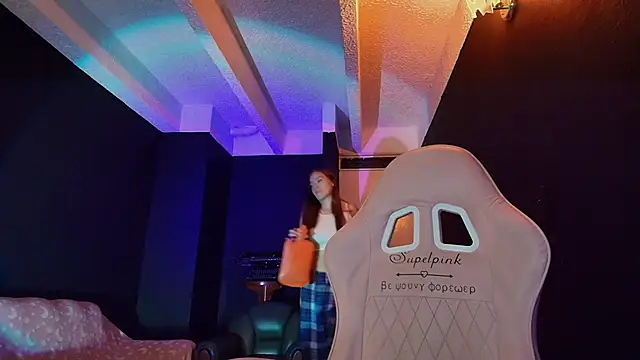 softnicol  online show from March 25, 12:27 am