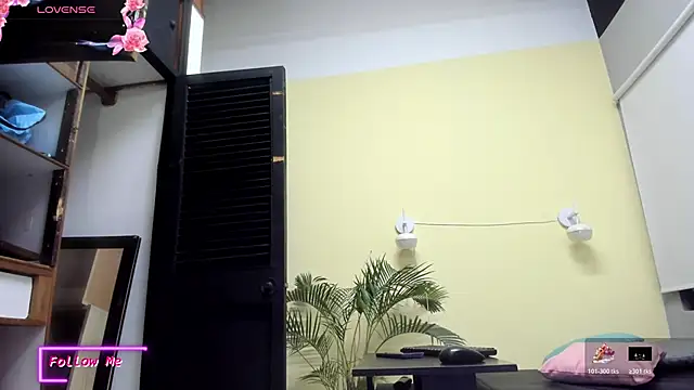  VALERIAGOMEZ online show from April 6, 10:49 am