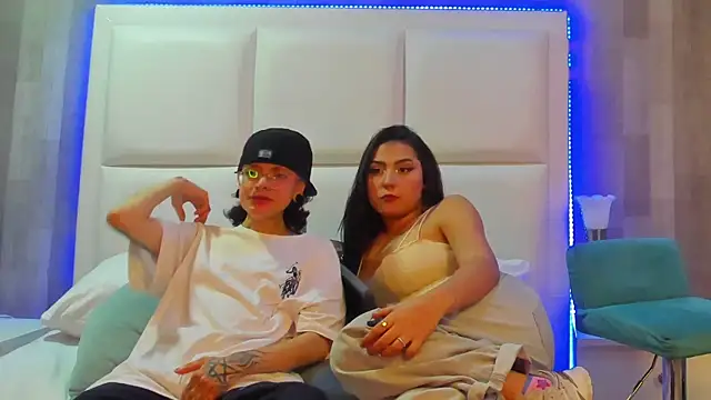 CaliferAndAurora online show from March 7, 3:57 am