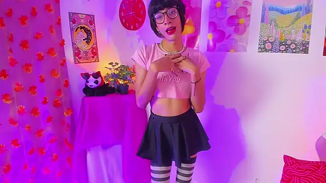 Madeline 21 online show from March 20, 6:18 am