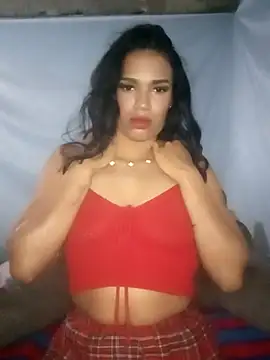 FlorSalvaje  online show from April 5, 1:15 am