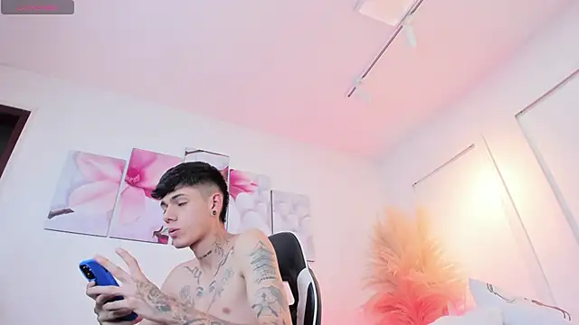 Tommy valverde online show from April 23, 9:50 pm