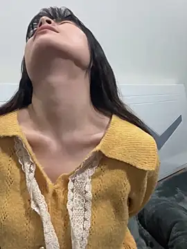 Approve005 online show from March 25, 6:00 pm