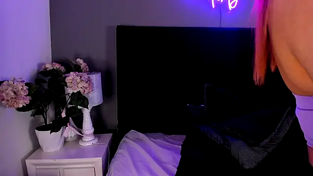 scarlett leex  online show from April 15, 3:51 am