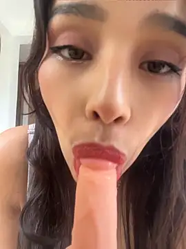 Mia-villalobos online show from June 4, 2:43 pm
