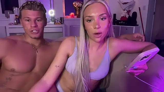 Naughtyblondex online show from May 16, 12:24 am