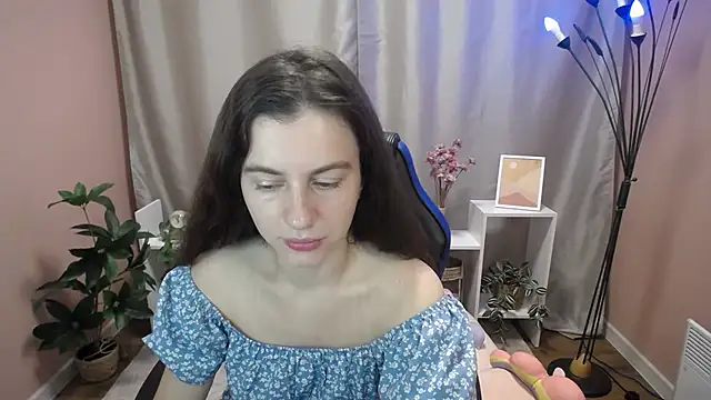 MistyBree online show from July 5, 7:58 am