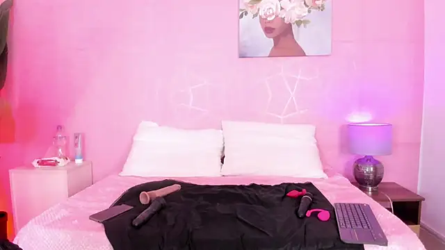 lucy davies online show from April 6, 12:54 am