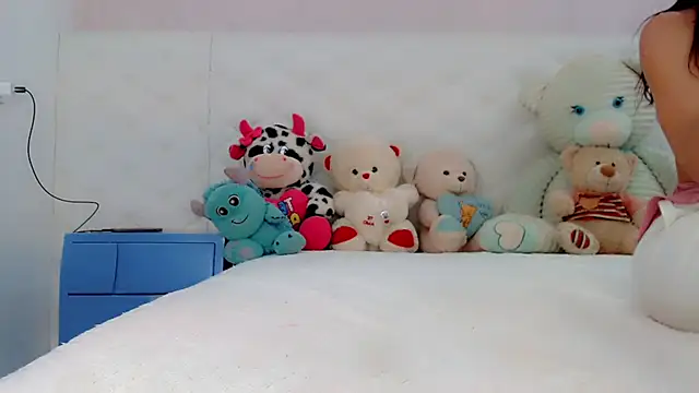 catriona queen16 online show from March 27, 4:03 am