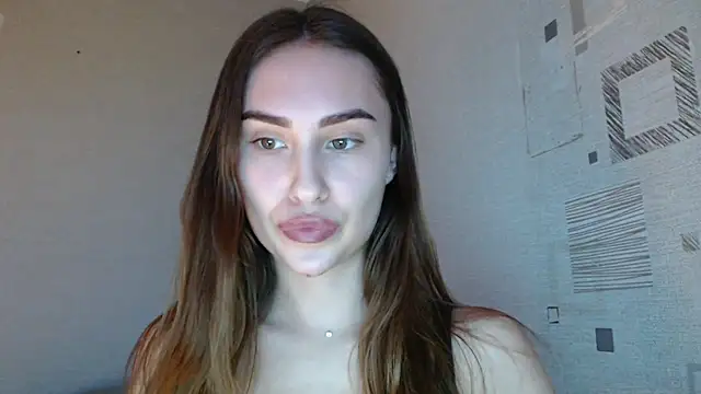 yourameliaa online show from March 5, 2:24 pm