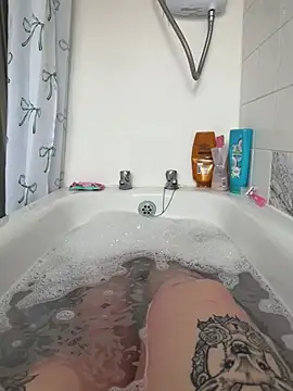 BeeMay22 online show from March 23, 1:28 pm