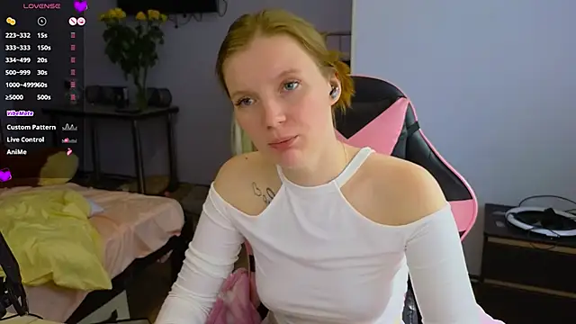 Mary Blu online show from March 31, 8:14 am