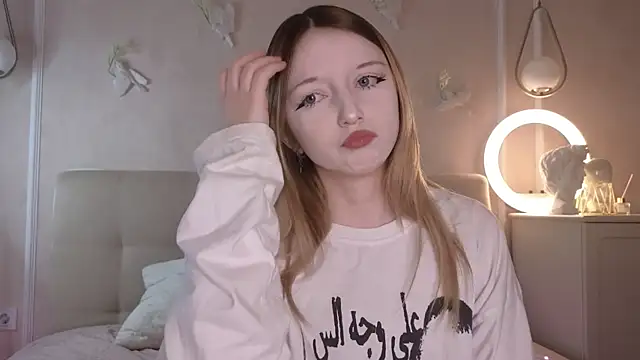 JillHolland online show from March 27, 9:32 am