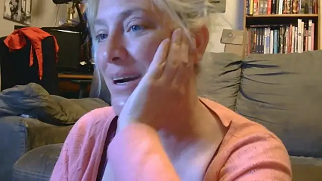 MistyMountains96 online show from June 2, 3:40 am