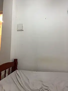 sweetwanda online show from April 11, 8:29 am