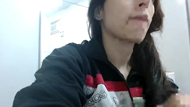 sweetwanda online show from March 23, 1:50 pm