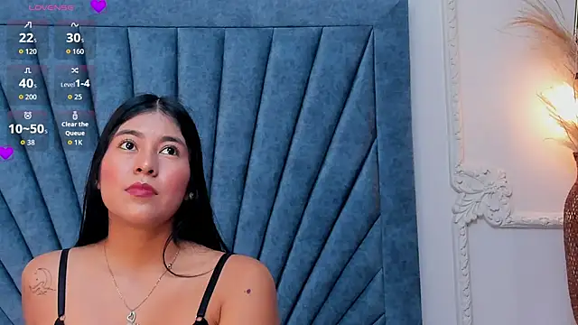 Leandra-Johnson online show from April 6, 1:56 pm