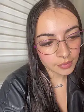 Morgana Pink online show from April 2, 2:03 pm