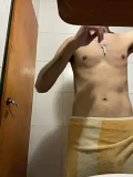 Lucasss2204 online show from May 24, 4:11 am