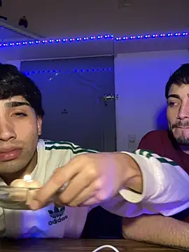 Lucasss2204 online show from May 20, 2:19 am