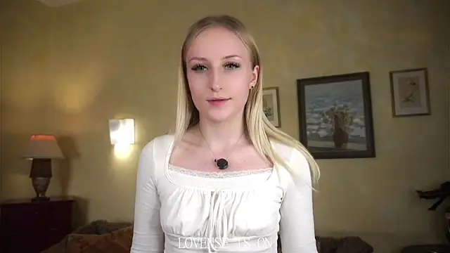 CatarinaGulla online show from May 27, 2:25 pm