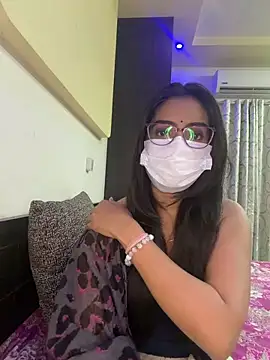 nikki catz online show from March 28, 5:12 pm