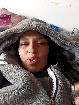 Candy-Blu online show from April 11, 9:07 pm