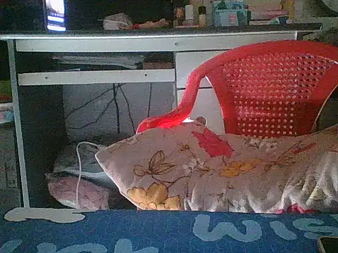 Maila88a online show from April 1, 1:41 pm