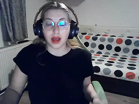 RyonaRyaa online show from April 16, 5:56 pm