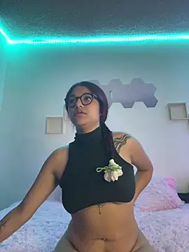 Daliila 11x online show from April 6, 4:23 am