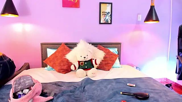 liapinket online show from April 18, 12:18 pm