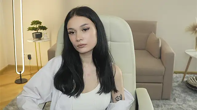 LynnCiprian online show from March 9, 1:14 pm