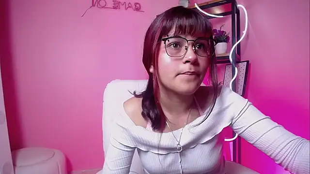 Nami Velle online show from March 24, 1:49 pm