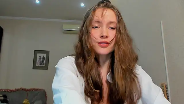 MaryannSofts online show from April 4, 5:01 pm