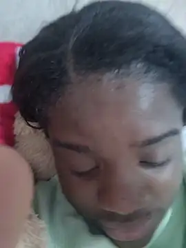 YourLiaa  online show from March 26, 12:02 am