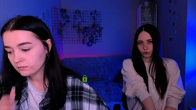 bella dorn online show from April 10, 7:20 pm