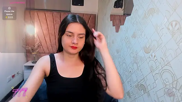 Zoe  Taylor   online show from March 18, 11:59 am