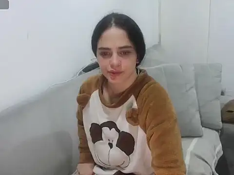 ashely jensen online show from April 8, 11:01 am