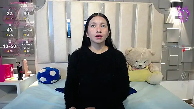 Chloe16  online show from April 14, 8:09 pm