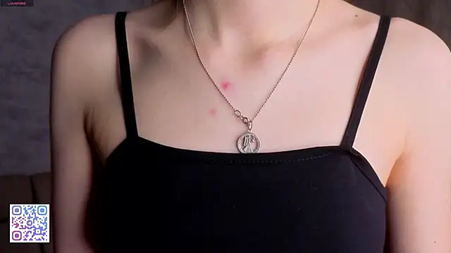 MissHiciano online show from April 12, 7:05 pm