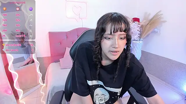 MILY TAY online show from March 18, 5:18 pm