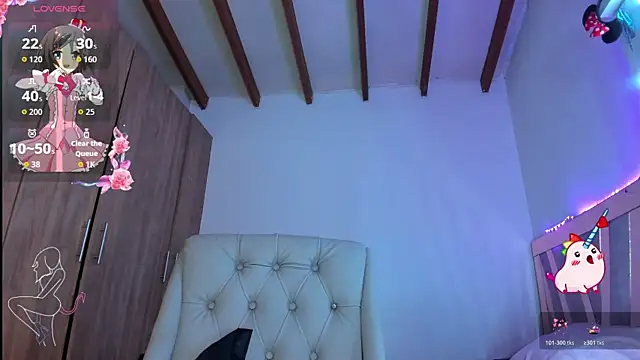 SkyeGabbyRose online show from June 10, 6:28 pm