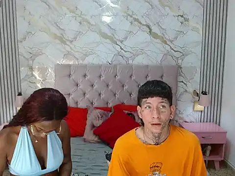 AshlieeGreenn online show from April 13, 7:14 pm