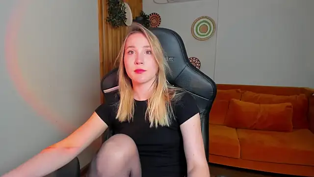 ElaraVoltage online show from April 5, 5:06 am