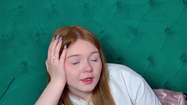 ElinaVale online show from June 28, 6:20 am