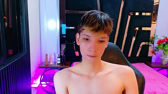 Stefany PiInk online show from March 28, 12:04 pm